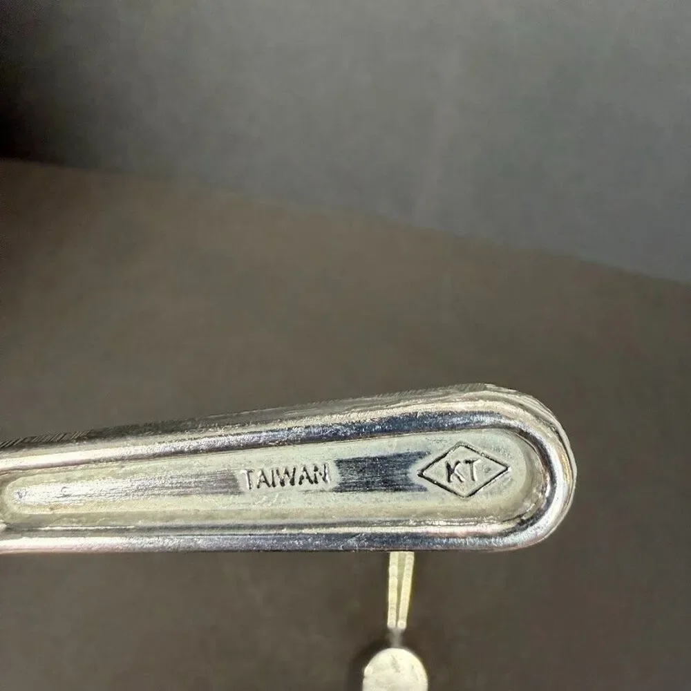 Set of 2 Vintage Metal Flat Bottom Kitchen Scoops, 5 and 6 Inches Long